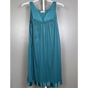 Vintage New Vanity Fair Nightgown Medium Nylon 30107 30-107 Lingerie Nighty Teal